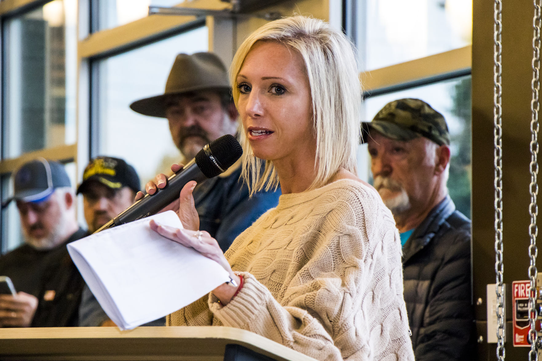 yelm.190918.homeless.meeting.jw14.jpg